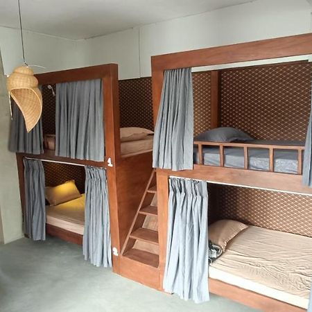 Yasis Surf Lodge Mirissa Luaran gambar