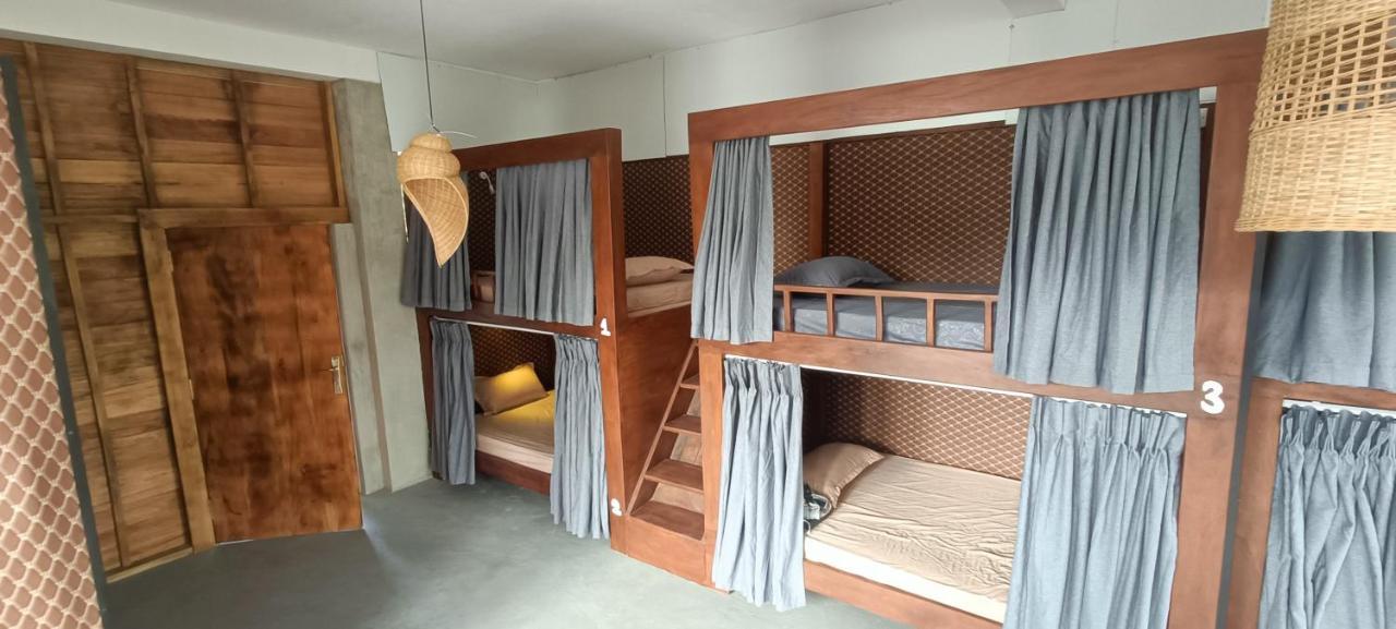 Yasis Surf Lodge Mirissa Luaran gambar