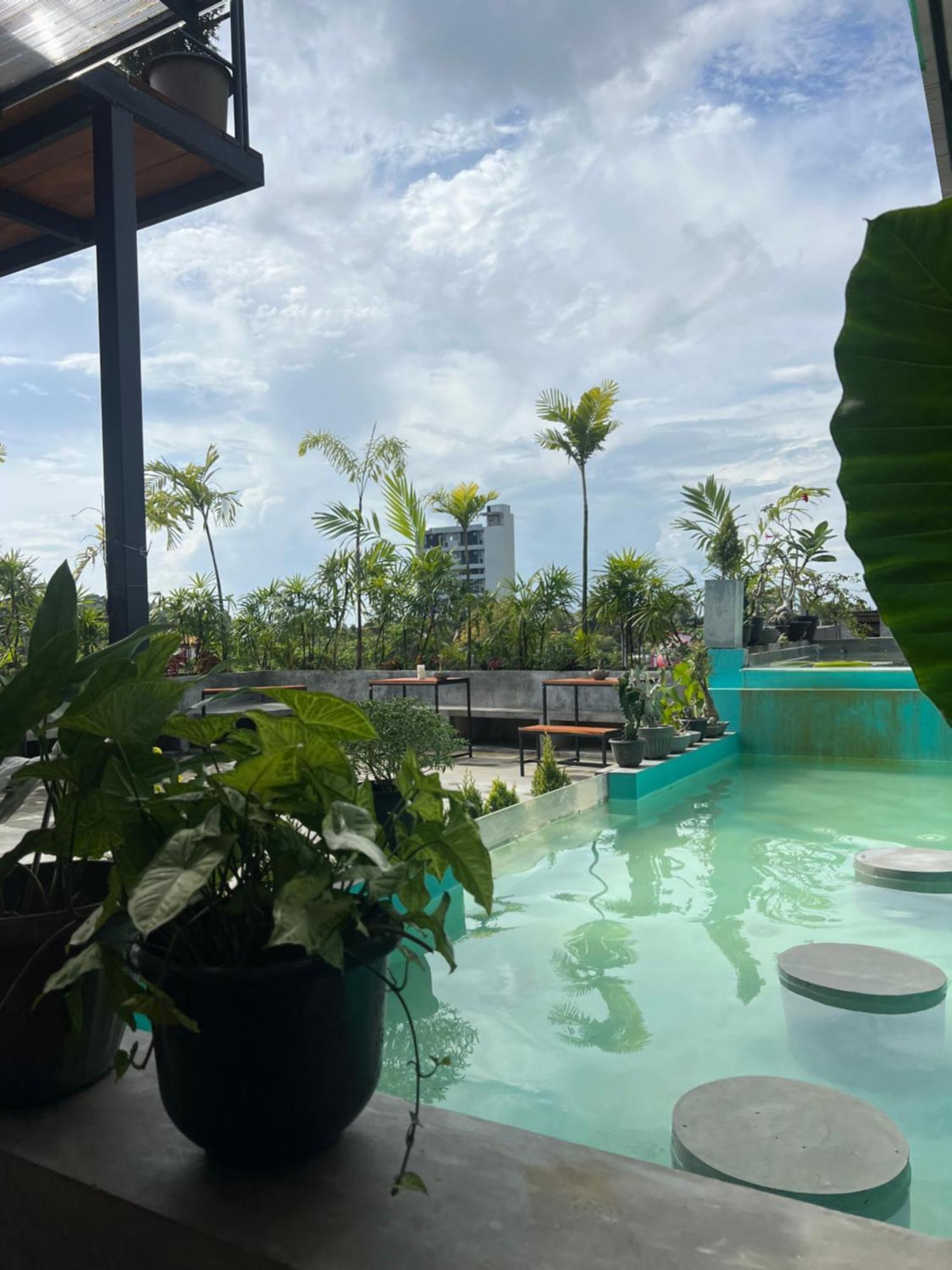 Yasis Surf Lodge Mirissa Luaran gambar